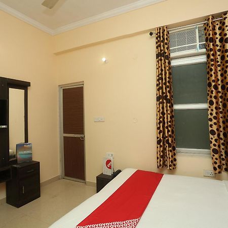 Oyo Flagship 17204 Vrindawan Galaxy Hotell Kānpur Eksteriør bilde