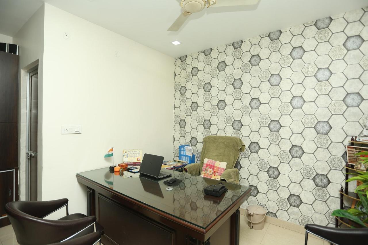 Oyo Flagship 17204 Vrindawan Galaxy Hotell Kānpur Eksteriør bilde