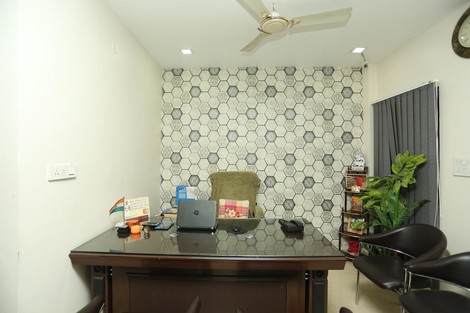 Oyo Flagship 17204 Vrindawan Galaxy Hotell Kānpur Eksteriør bilde