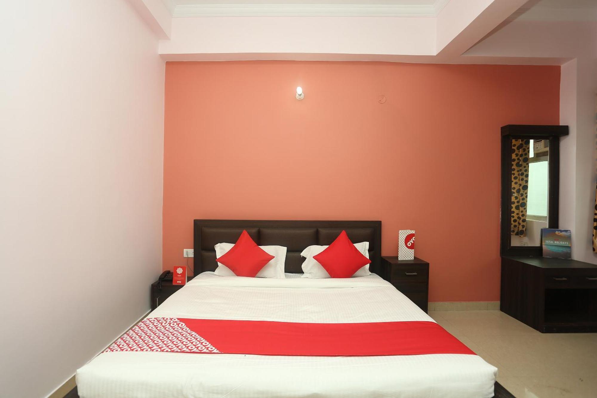 Oyo Flagship 17204 Vrindawan Galaxy Hotell Kānpur Eksteriør bilde